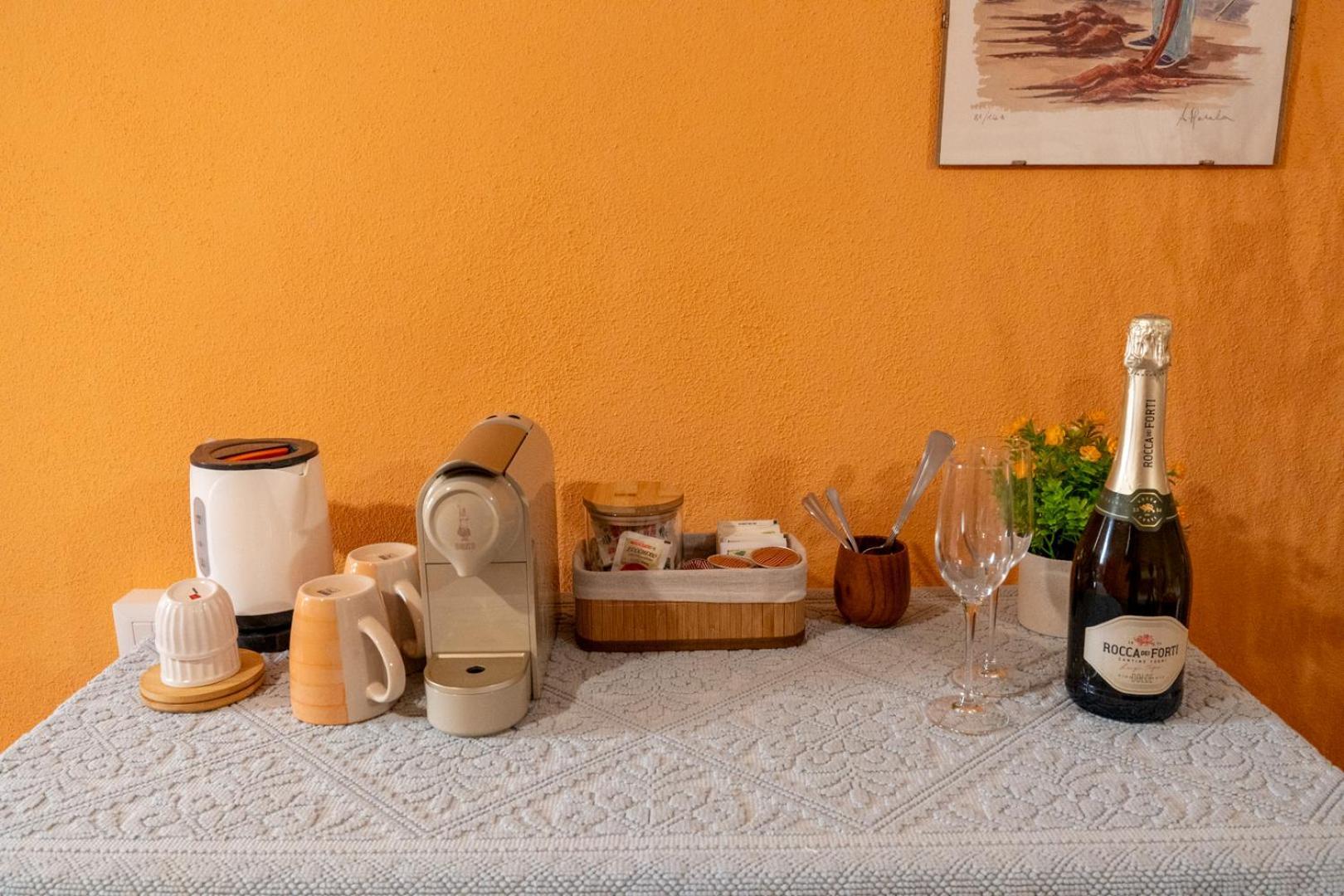 S'Apposentu - Un'Angolo Di Paradiso Con La Vista Sul Castello Bosa Zimmer foto